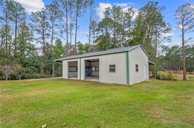 416 Broadmoor Dr, Brookeland, TX 75931 - photo 2