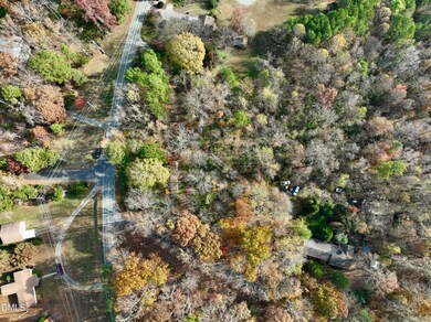 2407 Damascus Church Rd, Chapel Hill, NC 27516 - photo 4