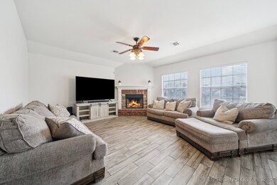 3952 S 211th East Ave, Broken Arrow, OK 74014 - photo 5