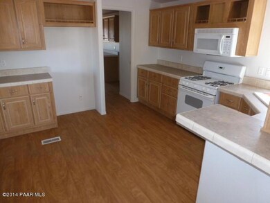 24905 N Firebird Rd, Paulden, AZ 86334 - photo 4