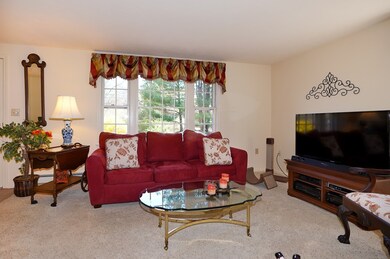 36 Bartlett St, Northborough, MA 01532 - photo 4