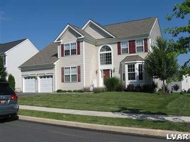 7451 Crane Crossing, Macungie, PA 18062 - photo 2