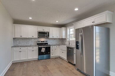 208 Graham Way, Shelbyville, TN 37160 - photo 6