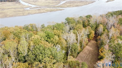 7 Scotland Landing Rd, West Point, VA 23181 - photo 2