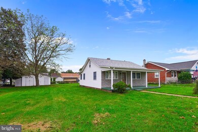 19 Compression Ct, Middle River, MD 21220 - photo 2