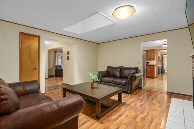 28 S Lakewood Dr, Effingham, IL 62401 - photo 7