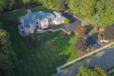 40 Whispering Hollow Ct, Cheshire, CT 06410 - photo 3