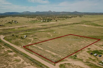 24100 N Feather Mountain Rd, Paulden, AZ 86334 - photo 3