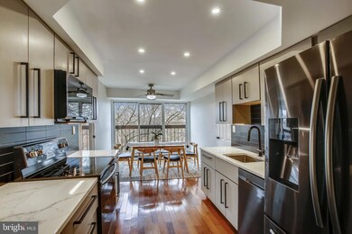 Treebrooke unit 309, Oakton, VA 22124 - photo 5