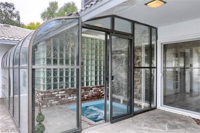 3762 S Rosecrest Cir, Las Vegas, NV 89121 - photo 3