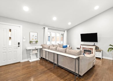 8725 N National Ave, Niles, IL 60714 - photo 2