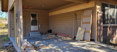 2057 Leona St, Longview, TX 75601 - photo 2