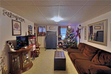 33 W Ruddle St, Coaldale, PA 18218 - photo 7