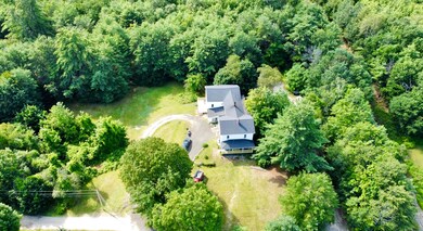 81 Mitchell St, Mechanic Falls, ME 04256 - photo 4