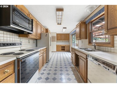 7680 SW 84th Ave, Portland, OR 97223 - photo 6