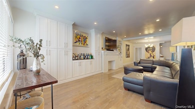 786 E 40th St, Brooklyn, NY 11210 - photo 5