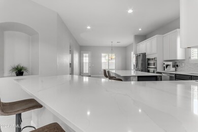 Dine-In kitchen