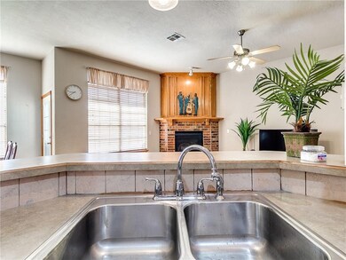 616 Loyd Ln, Moore, OK 73160 - photo 7