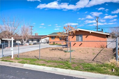 14433 Mojave Ln, Victorville, CA 92395 - photo 3