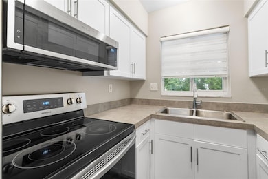 Kitchen showing appliances