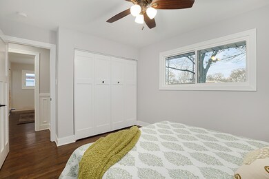 421 E Atwater Ave, Elmhurst, IL 60126 - photo 4