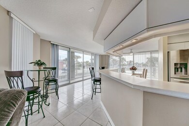 Breakfast Bar & Nook