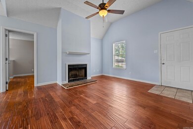 2300 Tyler St, Conway, AR 72034 - photo 3