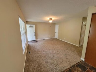 1707 Daytona Ct, Johnson City, TN 37601 - photo 6