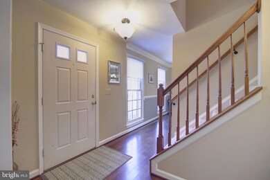 15468 Waters Creek Dr, Centreville, VA 20120 - photo 3