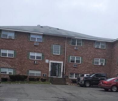 367 Hildreth St unit 26, Lowell, MA 01850 - photo 2