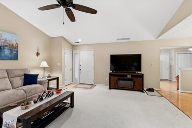 1836 Crystal Bay East Dr, Plainfield, IN 46168 - photo 5