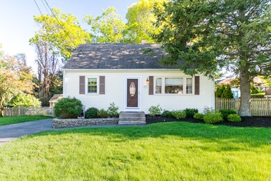 27 Donald Tennant Cir, North Attleboro, MA 02760 - photo 2