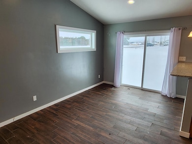 1109 8th Ave, Isanti, MN 55040 - photo 3