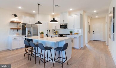 50 Allegiance Ct, Martinsburg, WV 25405 - photo 4