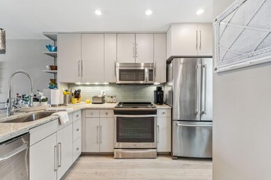 5-web-or-mls-23011-front-beach-rd-47