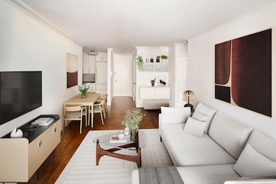 The Monarch unit 10E, New York, NY 10128 - photo 2