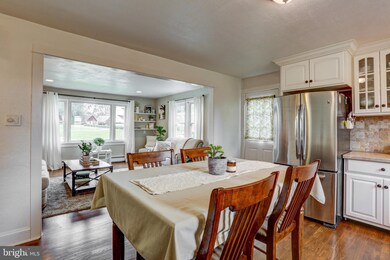 262 Locust St, New Holland, PA 17557 - photo 7