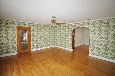 1309 N Preston St, Ennis, TX 75119 - photo 4