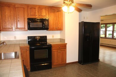 4 Dixville St, Nashua, NH 03063 - photo 3