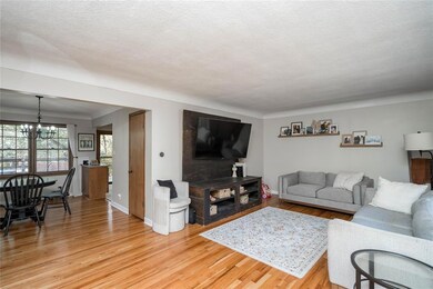 2736 62nd St, Des Moines, IA 50322 - photo 4