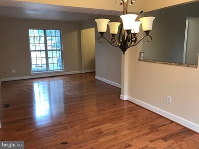 1672 Valencia Way, Reston, VA 20190 - photo 2