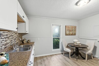 2126 Aldrich Ave N, Minneapolis, MN 55411 - photo 4