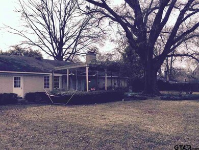 821 821 Barclay, Tyler, TX 75703 - photo 4