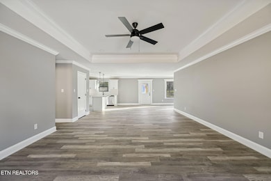 370 Flora Dr, Lenoir City, TN 37771 - photo 7