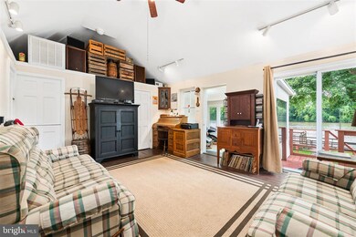 37 E Indian Ln, Norristown, PA 19403 - photo 5