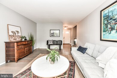 4631 Tara Dr, Fairfax, VA 22032 - photo 4