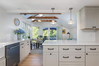387 Mitchell Rd_W5_007