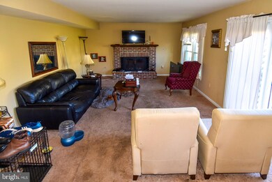 13474 Stream Valley Dr, Chantilly, VA 20151 - photo 6
