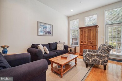 5505 Edson Ln, Rockville, MD 20852 - photo 3