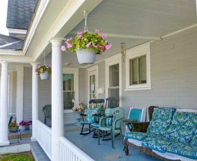 149 W Main St, Littleton, NH 03561 - photo 3